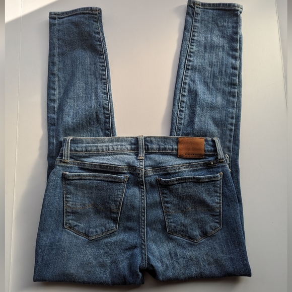 Lucky Brand Brooke Skinny Jeans Torn Distressed Denim Size 4/27 - Picture 6 of 12